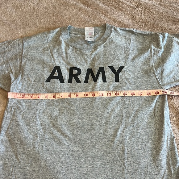 Gently worn Army T-Shirt, Size L - Picture 4 of 4